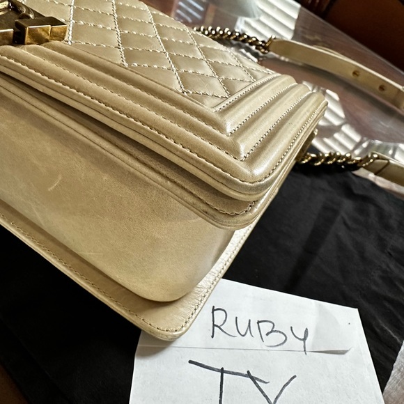 Chanel boy - Picture 2 of 11